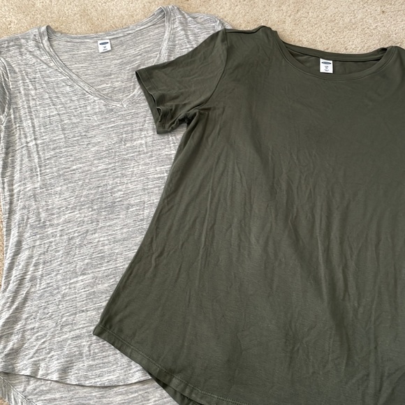 Old navy luxe comfort tees - Picture 4 of 4